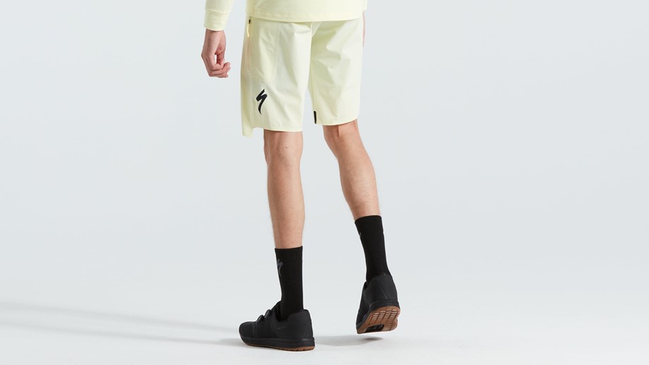 Specialized Men's Butter Trail Air Shorts Butter - 40