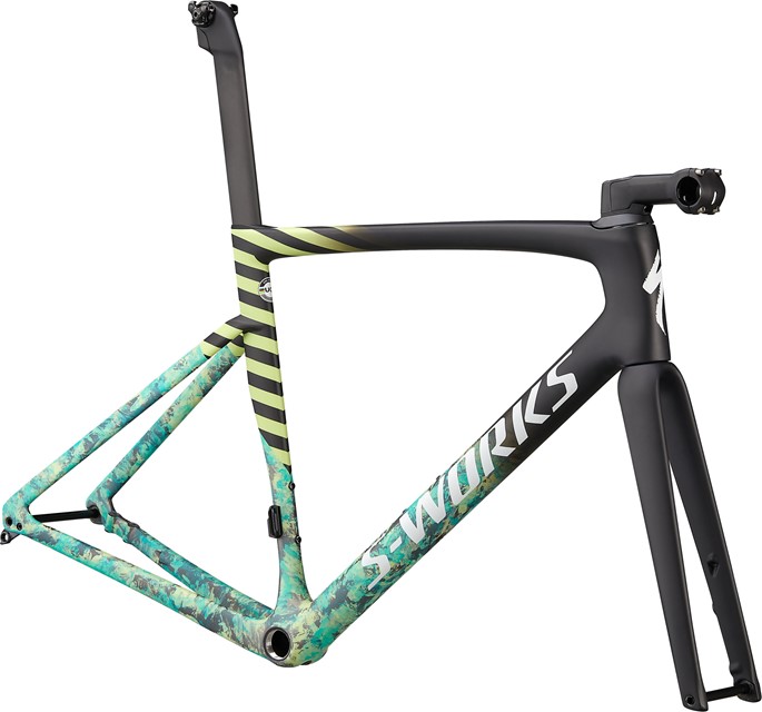 S works store tarmac sl6 52