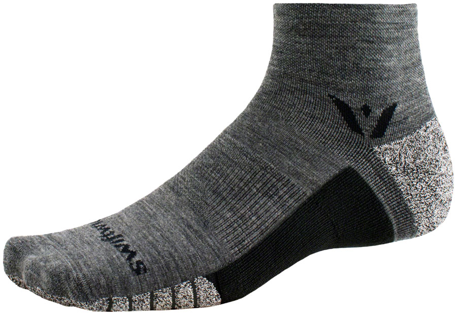 Swiftwick Flite XT Trail Quarter Crew Socks - 2", Heather, Large