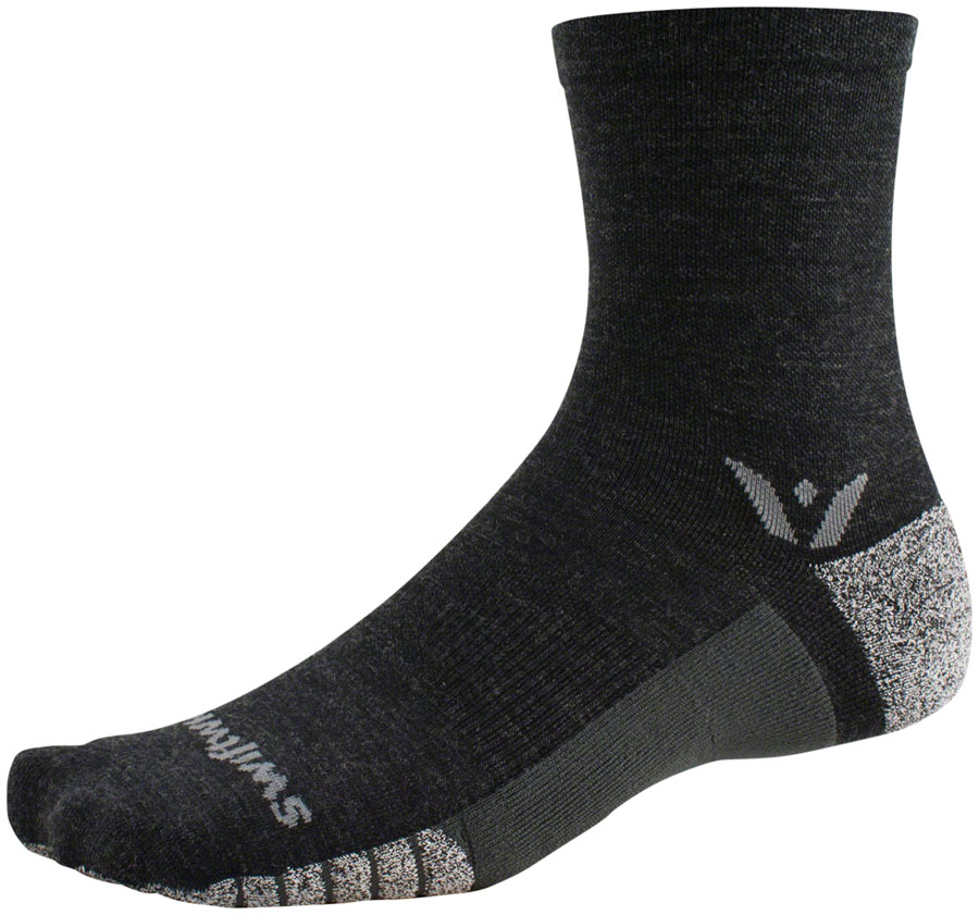 Swiftwick Flite XT Trail Mid Crew Socks - 5", Coal, Large
